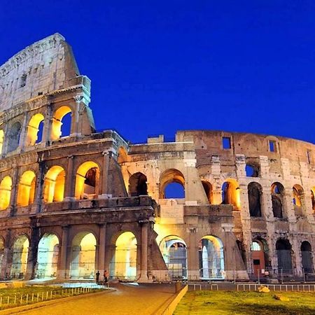 Colosseo Boutique Apartment Рим Екстер'єр фото